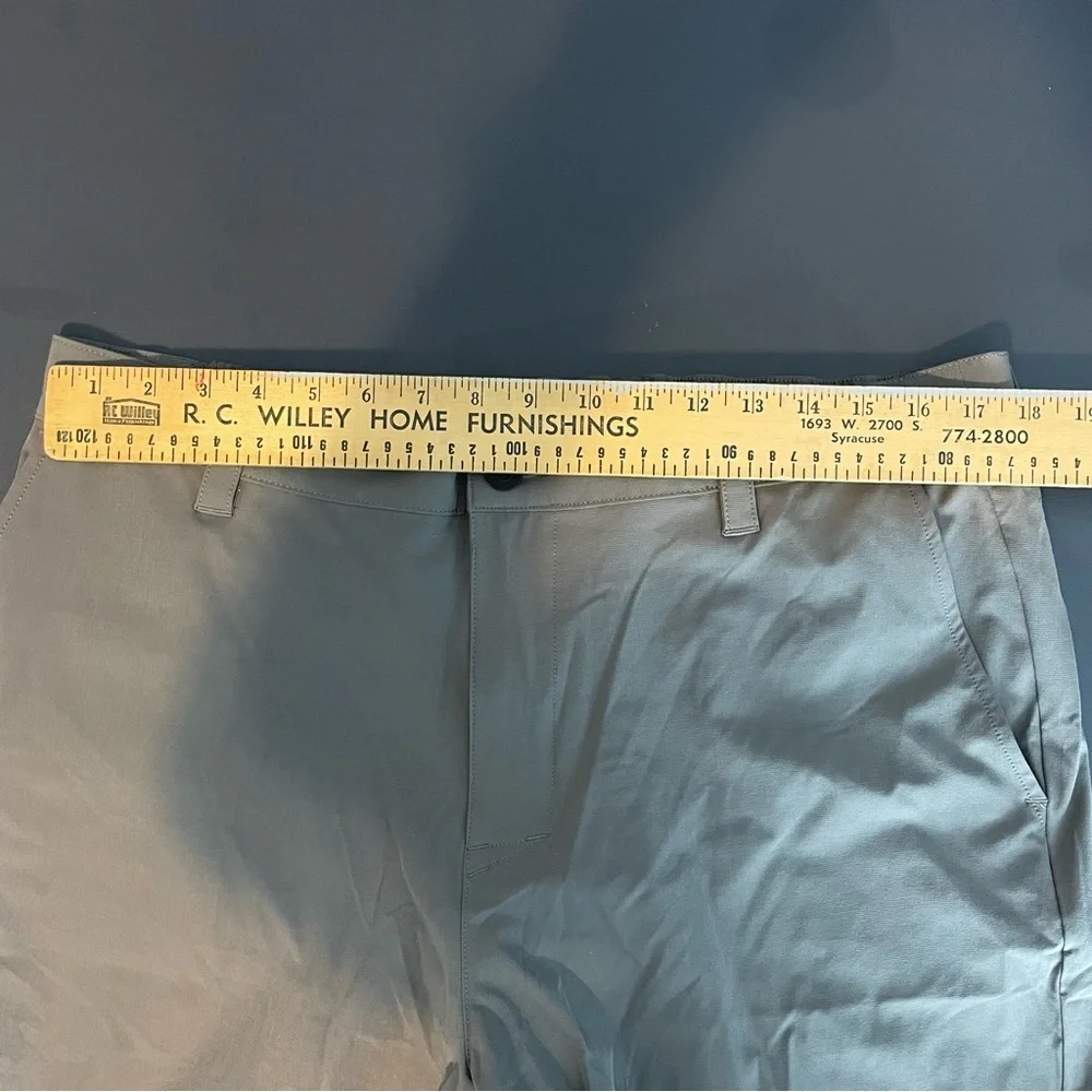 Banana Republic comfort flat front shorts grey  38